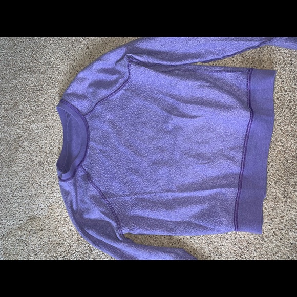 PINK VICTORIA SECRET WOMENS SIZE EXTRA SMALL PETITE PURPLE VINTAGE SWEATER USED - Picture 4 of 8